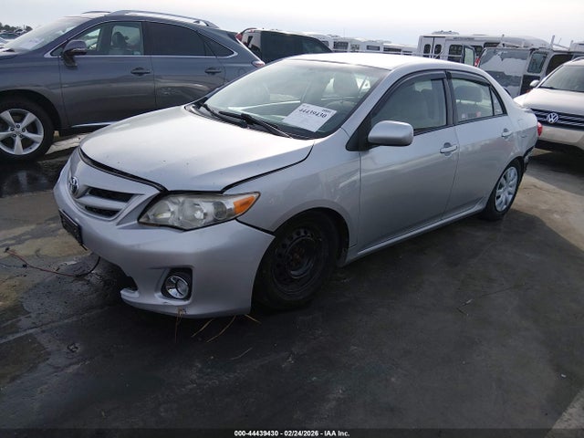 2011 Toyota Corolla Le მანქანა იყიდება აუქციონზე, vin: JTDBU4EE9B9130527, აუქციონის ნომერი: 44439430
