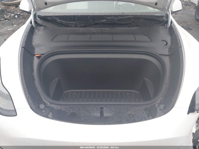 2023 TESLA MODEL Y 7SAYGDEF8PF914515 Photo 9