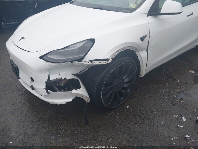 2023 TESLA MODEL Y 7SAYGDEF8PF914515 Photo 5