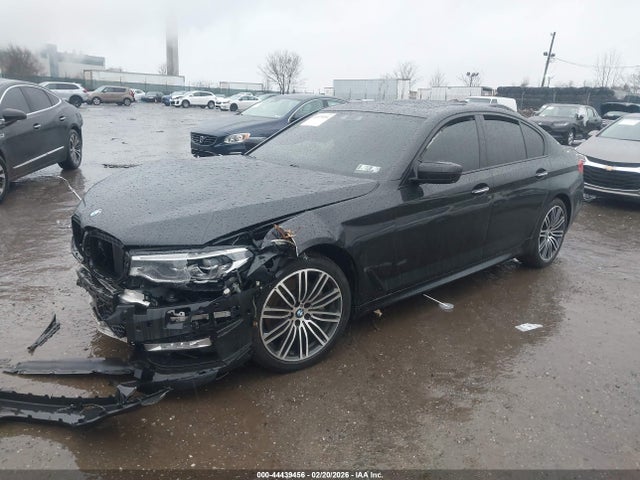 WBAJE7C3XHG887921 BMW 540i Xdrive