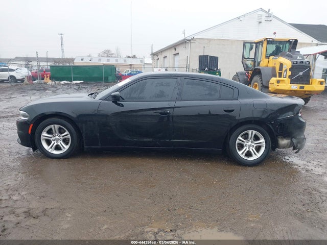 2015 Dodge Charger Se მანქანა იყიდება აუქციონზე, vin: 2C3CDXBG1FH812615, აუქციონის ნომერი: 44439468