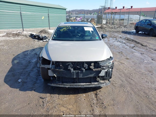 Продажа на аукционе авто 2022 Mazda Mazda3 Premium Plus, vin: 3MZBPBEY2NM301711, номер лота: 44439582