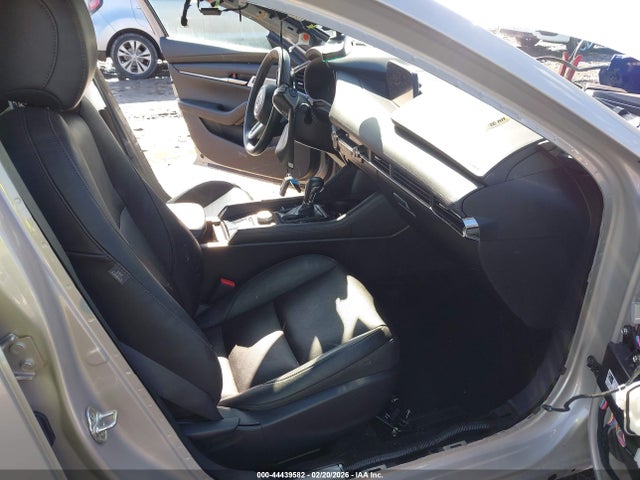 2022 MAZDA MAZDA3 3MZBPBEY2NM301711 Photo 4