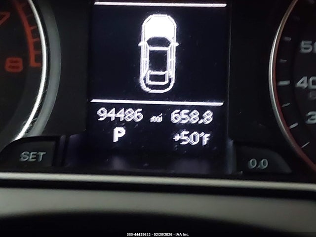 2015 Audi A4 2.0t Premium მანქანა იყიდება აუქციონზე, vin: WAUFFAFL3FN020879, აუქციონის ნომერი: 44439633