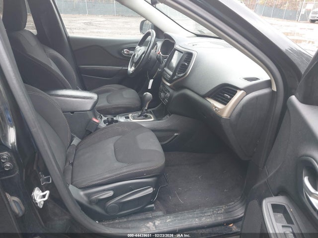 2016 Jeep Cherokee Latitude მანქანა იყიდება აუქციონზე, vin: 1C4PJLCB7GW312527, აუქციონის ნომერი: 44439651