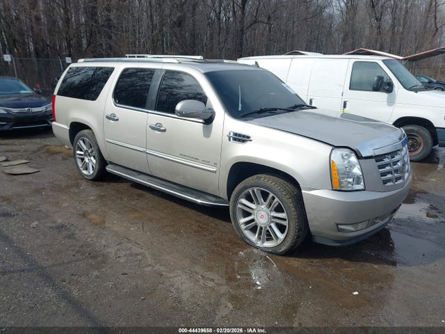 2008 CADILLAC ESCALADE ESV 1GYFK66868R159580 Photo 0