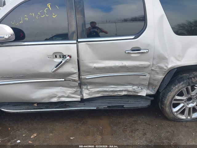 2008 CADILLAC ESCALADE ESV 1GYFK66868R159580 Photo 5