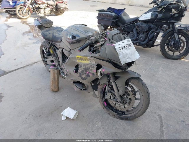 2024 YAMAHA YZFR7 JYARM38E9RA014057