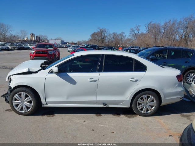44439702 :رقم المزاد ، 3VW2B7AJXHM218178 vin ، 2017 Volkswagen Jetta 1.4t S مزاد بيع