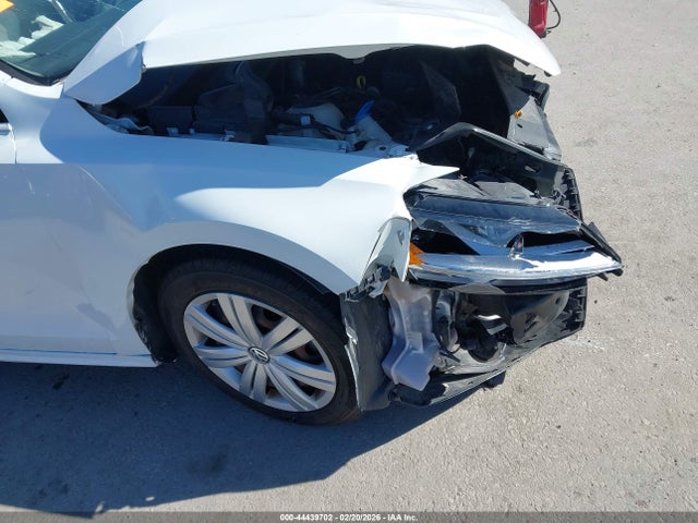 44439702 :رقم المزاد ، 3VW2B7AJXHM218178 vin ، 2017 Volkswagen Jetta 1.4t S مزاد بيع