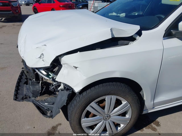 44439702 :رقم المزاد ، 3VW2B7AJXHM218178 vin ، 2017 Volkswagen Jetta 1.4t S مزاد بيع