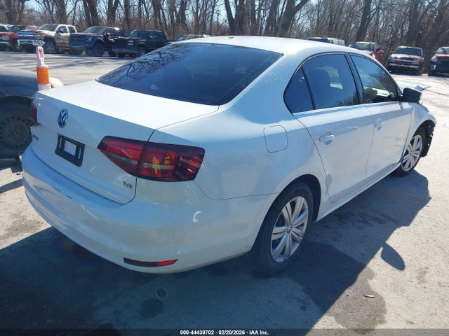 2017 VOLKSWAGEN JETTA 3VW2B7AJXHM218178 Photo 3
