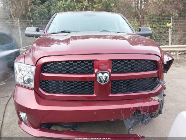 Продажа на аукционе авто 2018 Ram 1500 Express  4x4 6'4 Box, vin: 1C6RR7FT2JS302362, номер лота: 44439703
