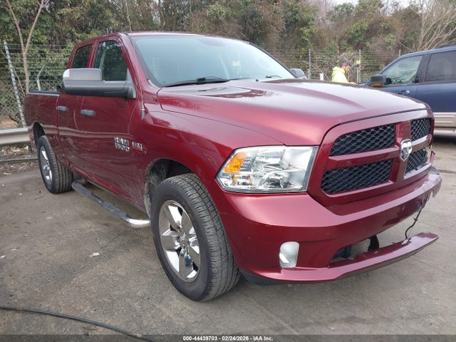 Продажа на аукционе авто 2018 Ram 1500 Express  4x4 6'4 Box, vin: 1C6RR7FT2JS302362, номер лота: 44439703