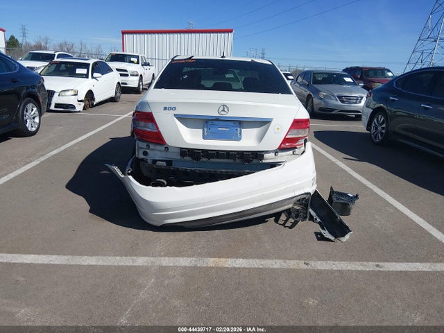 2010 Mercedes-benz C 300 Luxury/sport მანქანა იყიდება აუქციონზე, vin: WDDGF5EB9AR095682, აუქციონის ნომერი: 44439717
