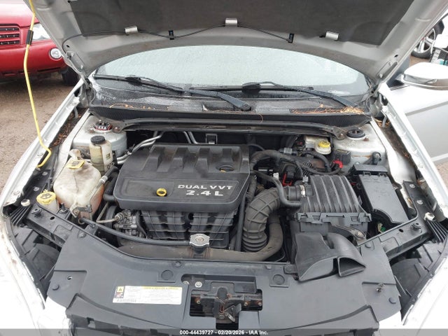 44439727 :رقم المزاد ، 1C3BC2FB1BN600914 vin ، 2011 Chrysler 200 Limited مزاد بيع