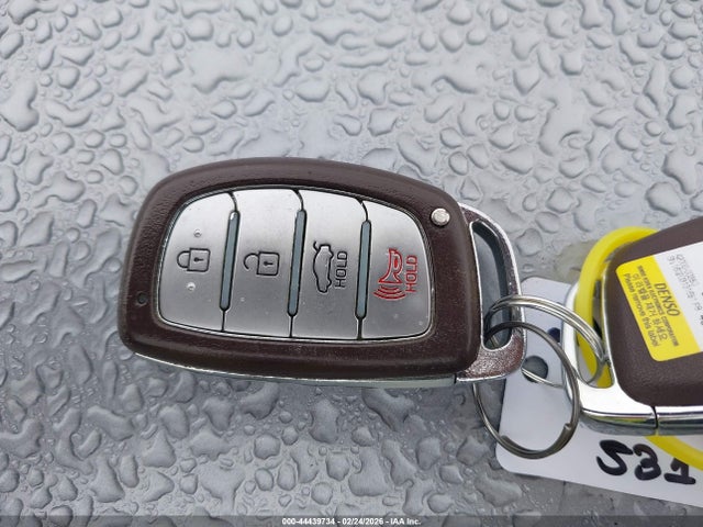 5NPD84LF5HH073607 Hyundai ELANTRA SE