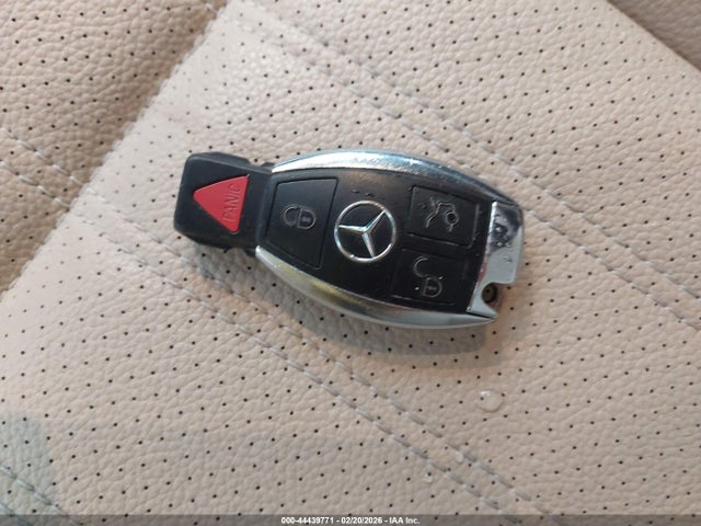 4JGDF6EE0HA908327 Mercedes-Benz Gls 450 4matic