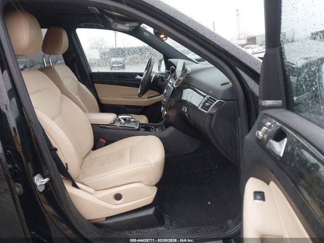 4JGDF6EE0HA908327 Mercedes-Benz Gls 450 4matic