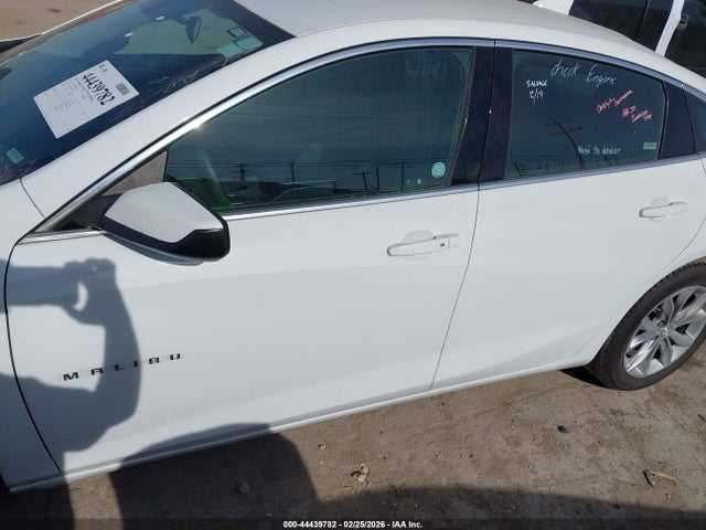 1G1ZD5ST3PF179036 Chevrolet Malibu Fwd 1lt