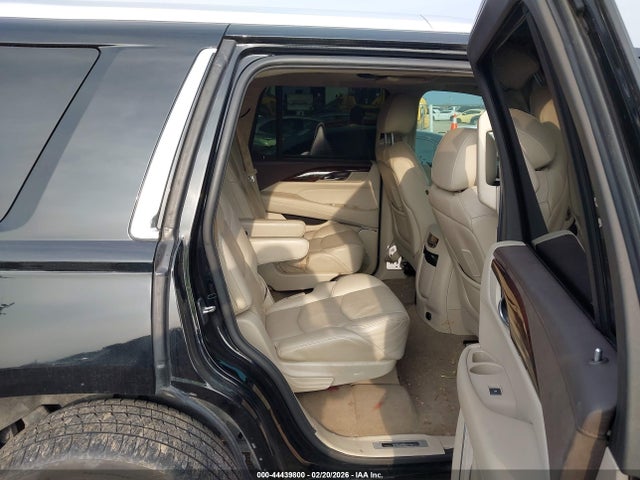Продаж на аукціоні авто 2016 Cadillac Escalade Luxury Collection, vin: 1GYS3BKJ0GR117661, номер лоту: 44439800