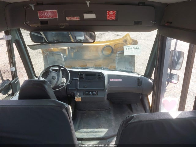 44439861 :رقم المزاد ، 4UZABPCTX7CX54850 vin ، 2007 Freightliner Chassis B2b مزاد بيع