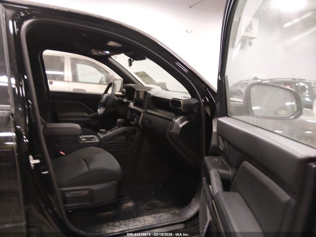 Toyota 4RUNNER SR5 2025 JTEVA5BR8S5028061 Image 5