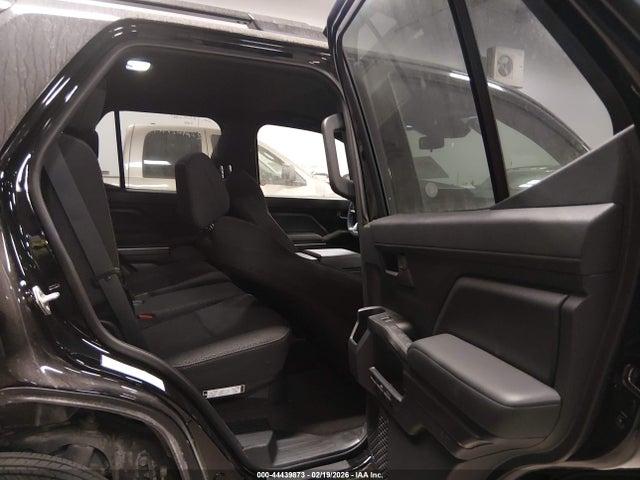 Toyota 4RUNNER SR5 2025 JTEVA5BR8S5028061 Image 8