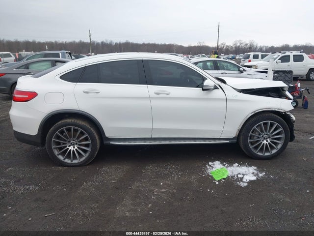 2018 Mercedes-benz Glc 300 Coupe 4matic მანქანა იყიდება აუქციონზე, vin: WDC0J4KB0JF470637, აუქციონის ნომერი: 44439897