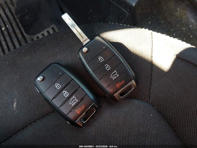 KIA SOUL + 2019 KNDJP3A59K7918206 Image 11