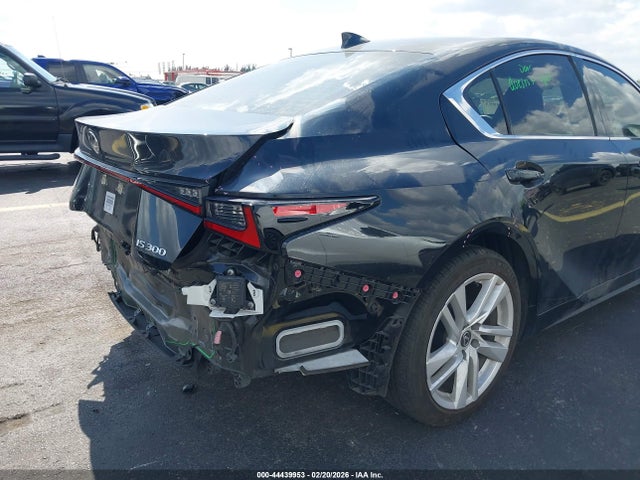 2024 Lexus Is 300 მანქანა იყიდება აუქციონზე, vin: JTHCA1D20R5132721, აუქციონის ნომერი: 44439953