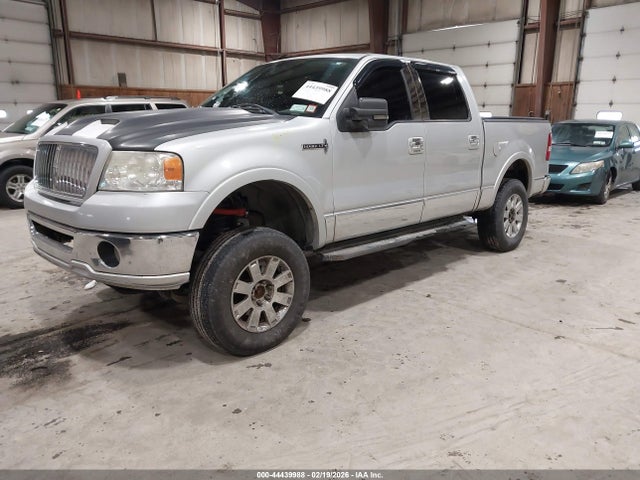 2006 LINCOLN MARK LT 5LTPW18506FJ11704 Photo 1