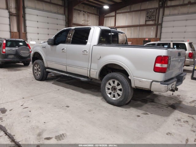 2006 LINCOLN MARK LT 5LTPW18506FJ11704 Photo 2