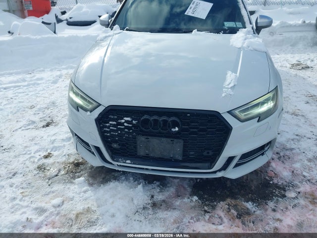 Продажа на аукционе авто 2017 Audi S3 2.0t Premium Plus, vin: WAUB1GFF1H1025258, номер лота: 44440008
