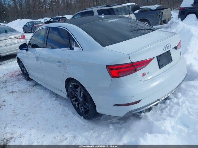 2017 AUDI S3 WAUB1GFF1H1025258 Photo 2