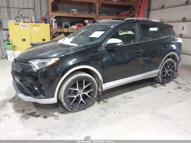 2016 TOYOTA RAV4 JTMJFREV0GJ070534 Photo 1