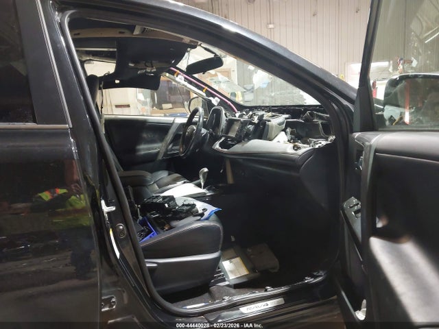 2016 TOYOTA RAV4 JTMJFREV0GJ070534 Photo 4