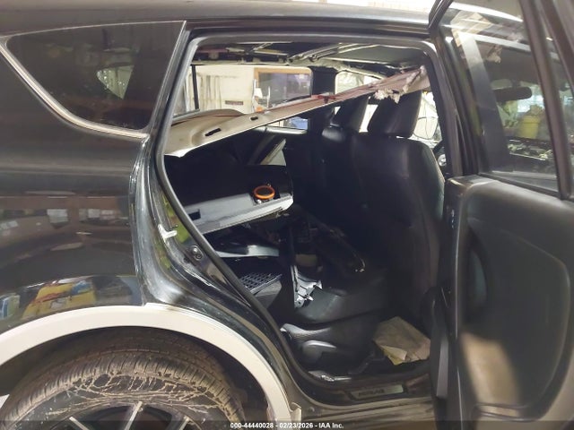 2016 TOYOTA RAV4 JTMJFREV0GJ070534 Photo 7