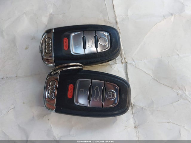 2011 AUDI A4 WAUSFAFL2BA080877 Photo 10