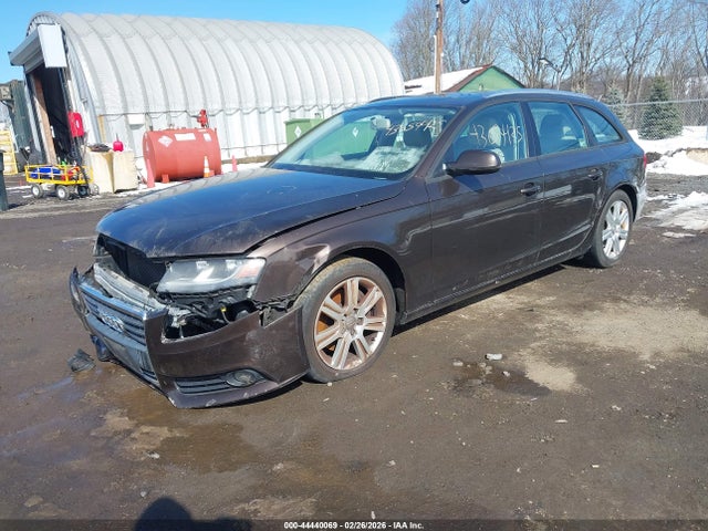 2011 AUDI A4 WAUSFAFL2BA080877 Photo 1