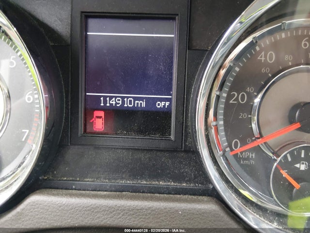 44440128 :رقم المزاد ، 2A4RR8DG2BR761182 vin ، 2011 Chrysler Town & Country Touring-l مزاد بيع