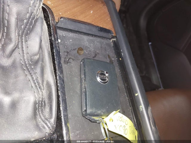 2021 VOLVO XC90 YV4A22PK0M1702253 Photo 10