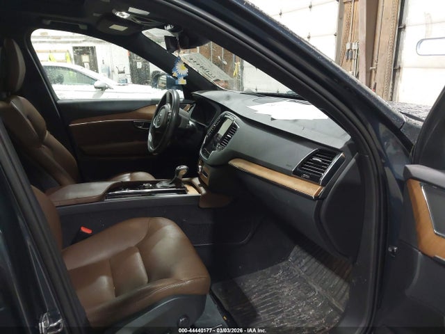 2021 VOLVO XC90 YV4A22PK0M1702253 Photo 4