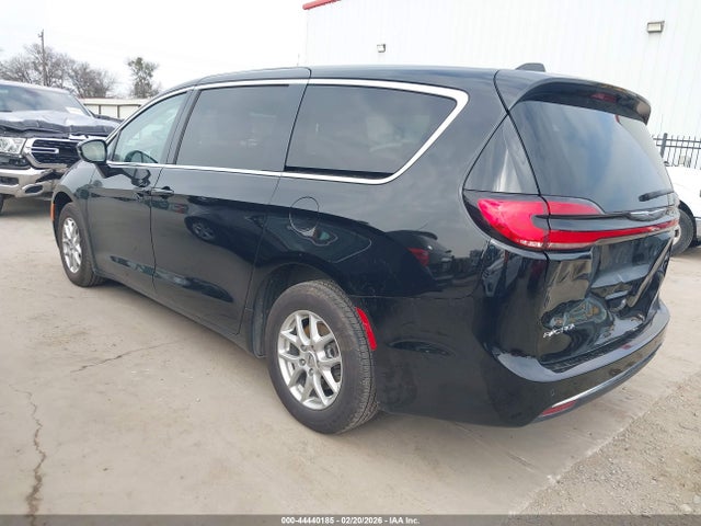 Chrysler Pacifica Touring L 2024 2C4RC1BG8RR182502 Image 3
