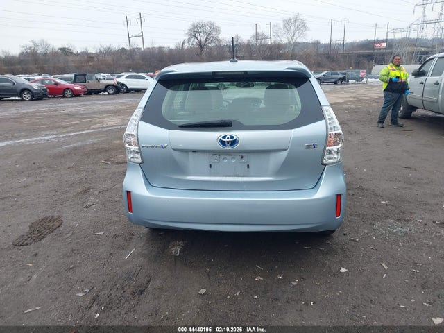 JTDZN3EUXE3323774 Toyota Prius V Five