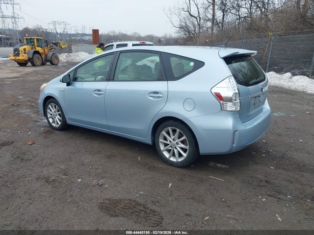 JTDZN3EUXE3323774 Toyota Prius V Five
