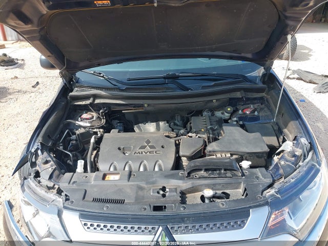 44440207 :رقم المزاد ، JA4AD2A31KZ011952 vin ، 2019 Mitsubishi Outlander Es مزاد بيع