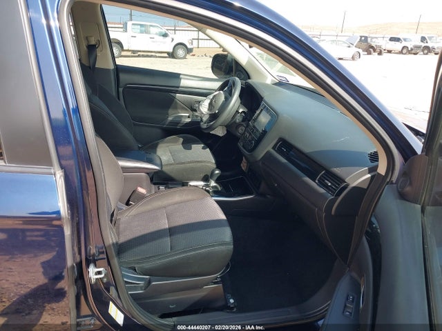 44440207 :رقم المزاد ، JA4AD2A31KZ011952 vin ، 2019 Mitsubishi Outlander Es مزاد بيع
