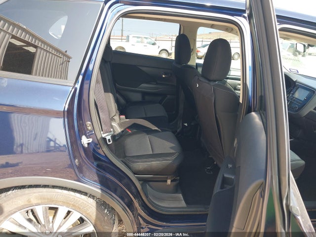 44440207 :رقم المزاد ، JA4AD2A31KZ011952 vin ، 2019 Mitsubishi Outlander Es مزاد بيع