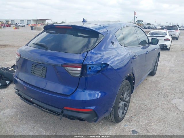 2021 MASERATI LEVANTE ZN661YUSXMX363676 Photo 3